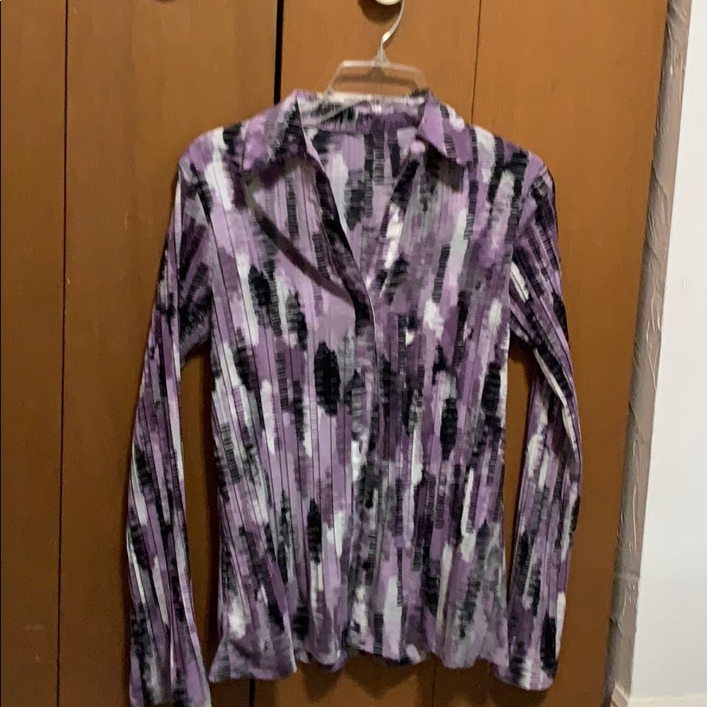 Button down blouse w/long sleeves